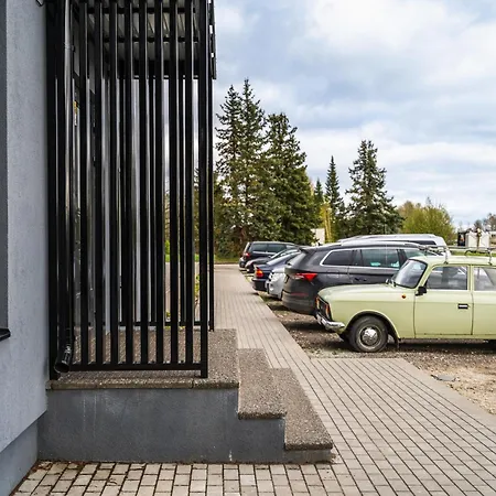 Apartment Koigi Mugavustega Soodne Stuudiokorter Parnu